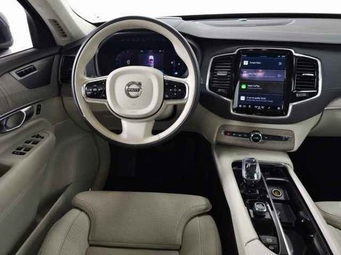 Certified 2024 Volvo XC90 B6 Ultimate w/ Lounge Package image 21