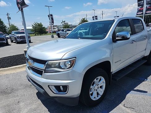 Used 2015 Chevrolet Colorado LT w/ Luxury Package RWD image 27