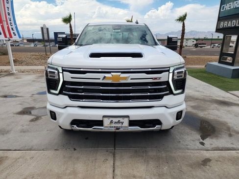 New 2025 Chevrolet Silverado 2500 LT w/ Z71 Chrome Sport Edition image 9