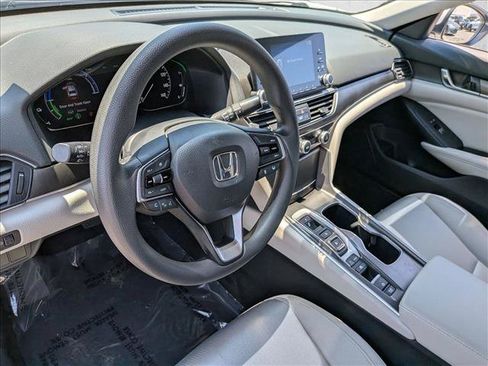 Used 2019 Honda Accord Hybrid image 10