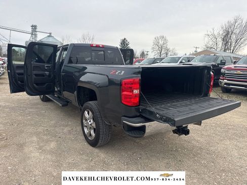 Used 2018 Chevrolet Silverado 2500 LTZ w/ LTZ Plus Package image 36
