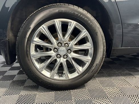 Used 2019 Buick Enclave Premium image 40