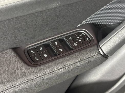 New 2026 Porsche Cayenne S image 16