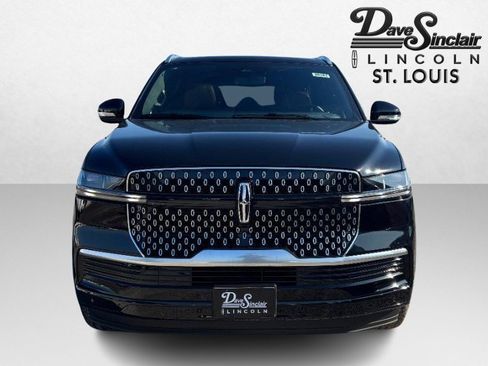 New 2026 Lincoln Navigator L Reserve image 2