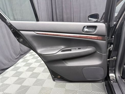 Used 2010 INFINITI G37 x Sedan w/ Premium Pkg AWD/4WD image 25