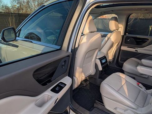 Certified 2023 Lincoln Aviator Reserve w/ Equipment Group 201A image 26