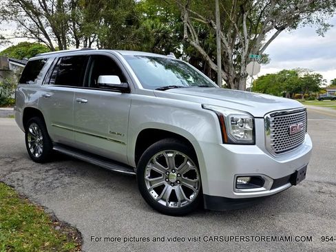 Used 2015 GMC Yukon Denali w/ Open Road Package image 21