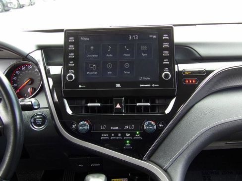 Used 2024 Toyota Camry XSE w/ Navigation Package image 19