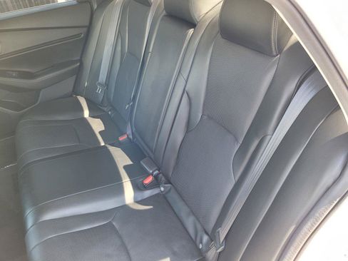 Used 2025 Honda Accord Touring image 17
