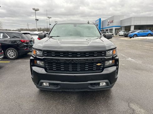 Used 2021 Chevrolet Silverado 1500 Custom image 2