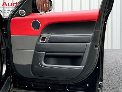 Used 2019 Land Rover Range Rover Sport HST image 28