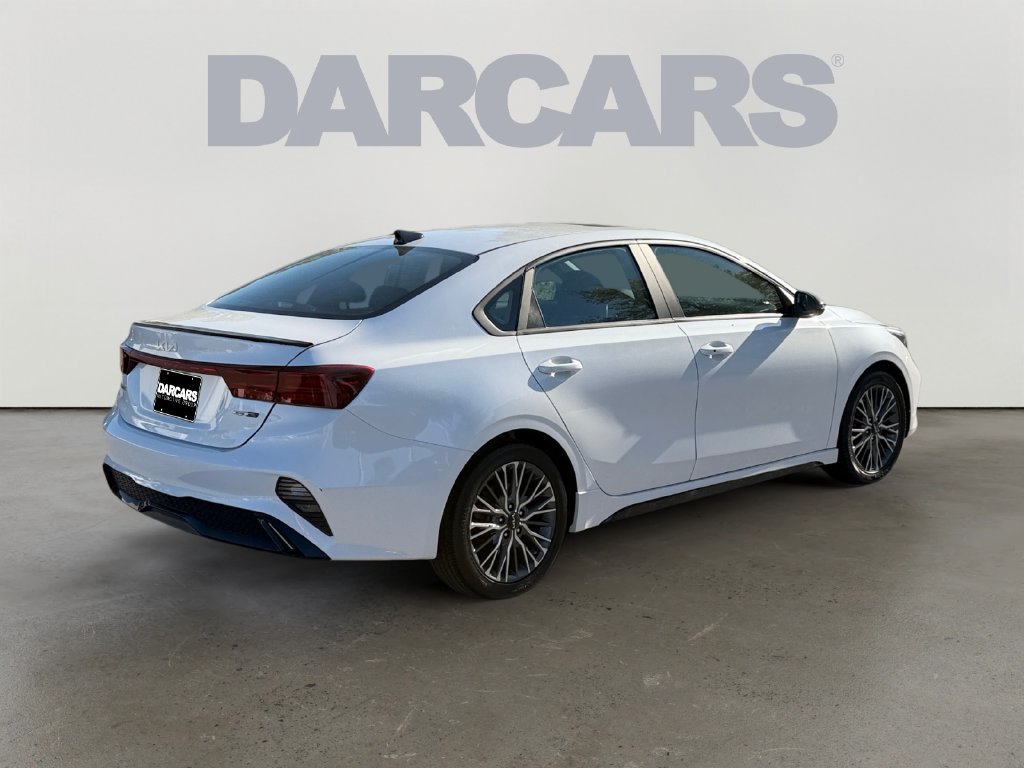 Used 2023 Kia Forte GT-Line w/ GT-Line Premium Package FWD image 7