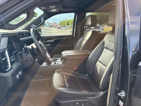 Used 2023 GMC Sierra 1500 Denali w/ Denali Reserve Package AWD/4WD image 10