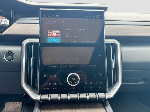 Used 2024 GMC Acadia Denali w/ Super Cruise Package AWD/4WD image 15