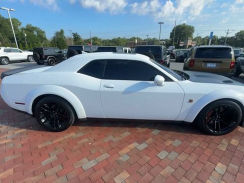 Used 2020 Dodge Challenger R/T Scat Pack RWD image 3