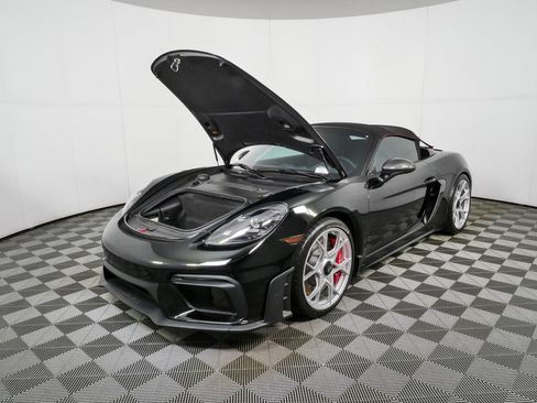 Certified 2025 Porsche 718 Boxster Spyder RS w/ Weissach Package RWD image 31