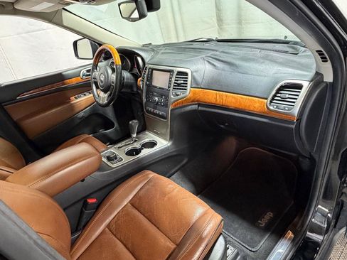 Used 2012 Jeep Grand Cherokee Overland AWD/4WD image 10