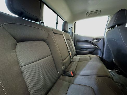 Used 2022 Chevrolet Colorado LT w/ LT Convenience Package image 16