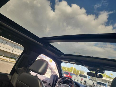 Used 2022 Ford Expedition Max Limited image 24