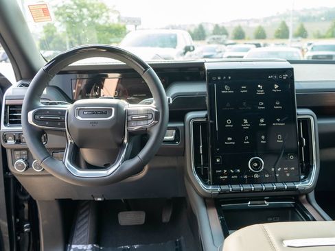 New 2026 GMC Yukon Denali w/ Advanced Technology Package AWD/4WD image 17