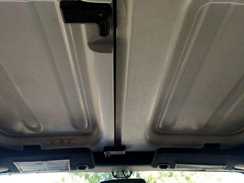 Used 2016 Jeep Wrangler Unlimited Sahara image 21