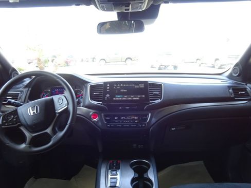 Used 2022 Honda Pilot Sport image 24