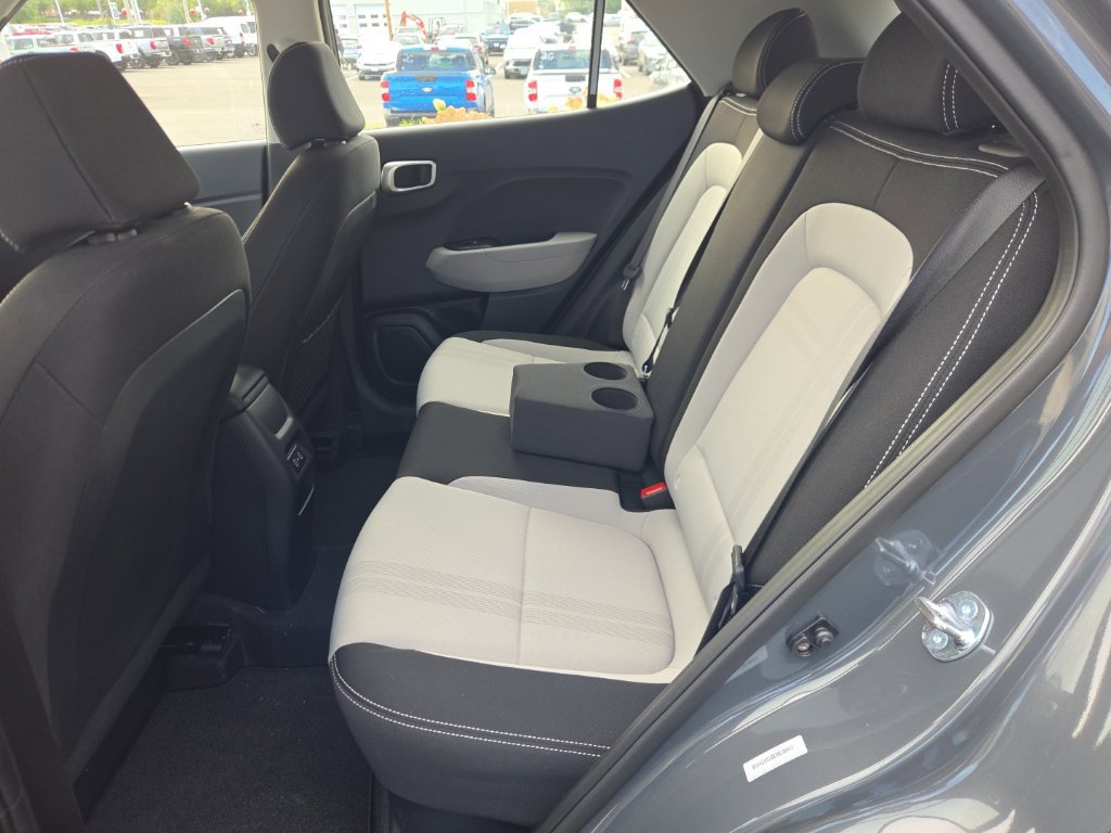 Used 2026 Hyundai Venue SEL FWD image 10