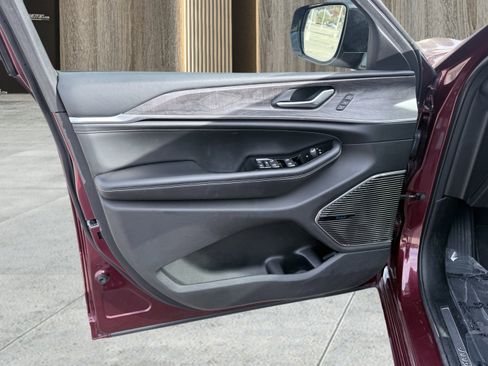 Used 2021 Jeep Grand Cherokee L Overland w/ Trailer Tow Package image 80