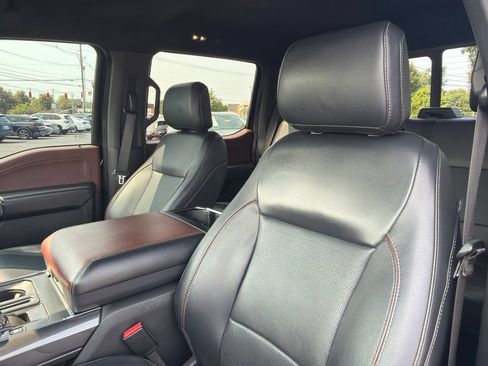 Used 2022 Ford F150 Lariat AWD/4WD image 16