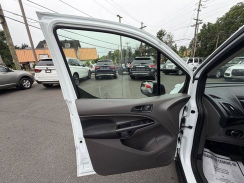 Used 2020 Ford Transit Connect XL FWD image 13