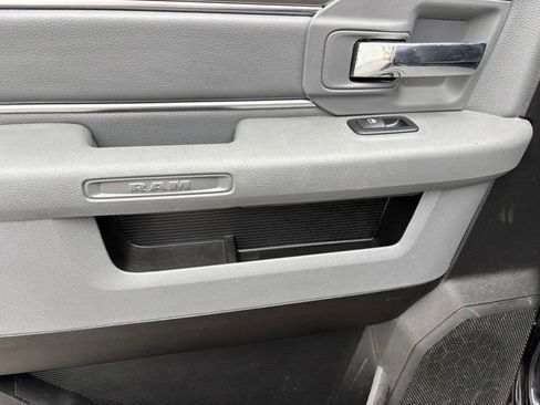 Used 2019 RAM 1500 Classic Warlock AWD/4WD image 31