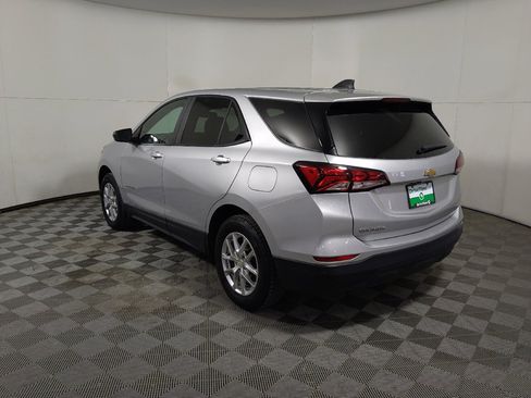 Used 2022 Chevrolet Equinox LS AWD/4WD image 5