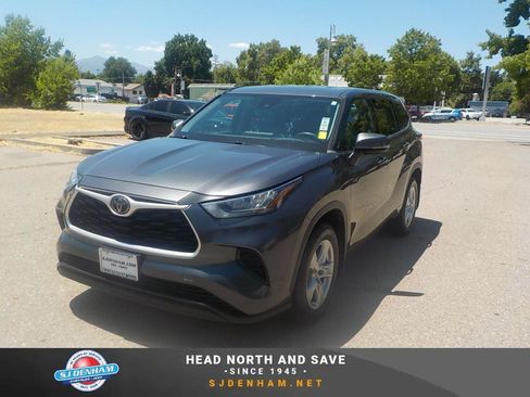 Used 2020 Toyota Highlander L AWD/4WD image 1