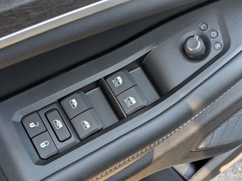 New 2026 Jeep Grand Cherokee 4WD image 23