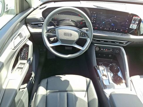 Used 2025 Audi Q5 Premium w/ Convenience Package AWD/4WD image 7