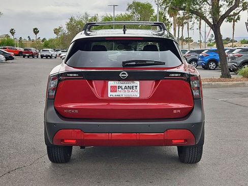 Used 2025 Nissan Kicks SR image 8
