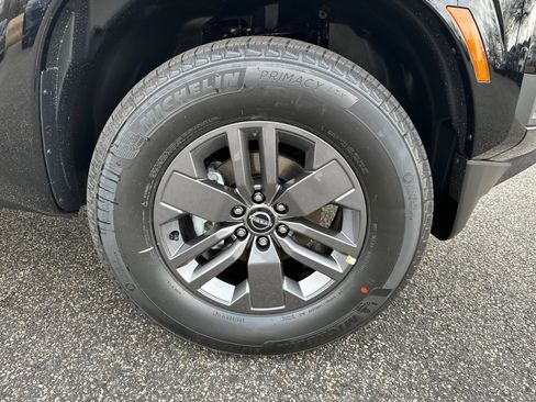 New 2026 Nissan Frontier SV w/ SV Convenience Package image 12