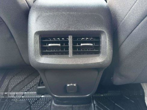 Used 2018 Chevrolet Equinox LS FWD image 40