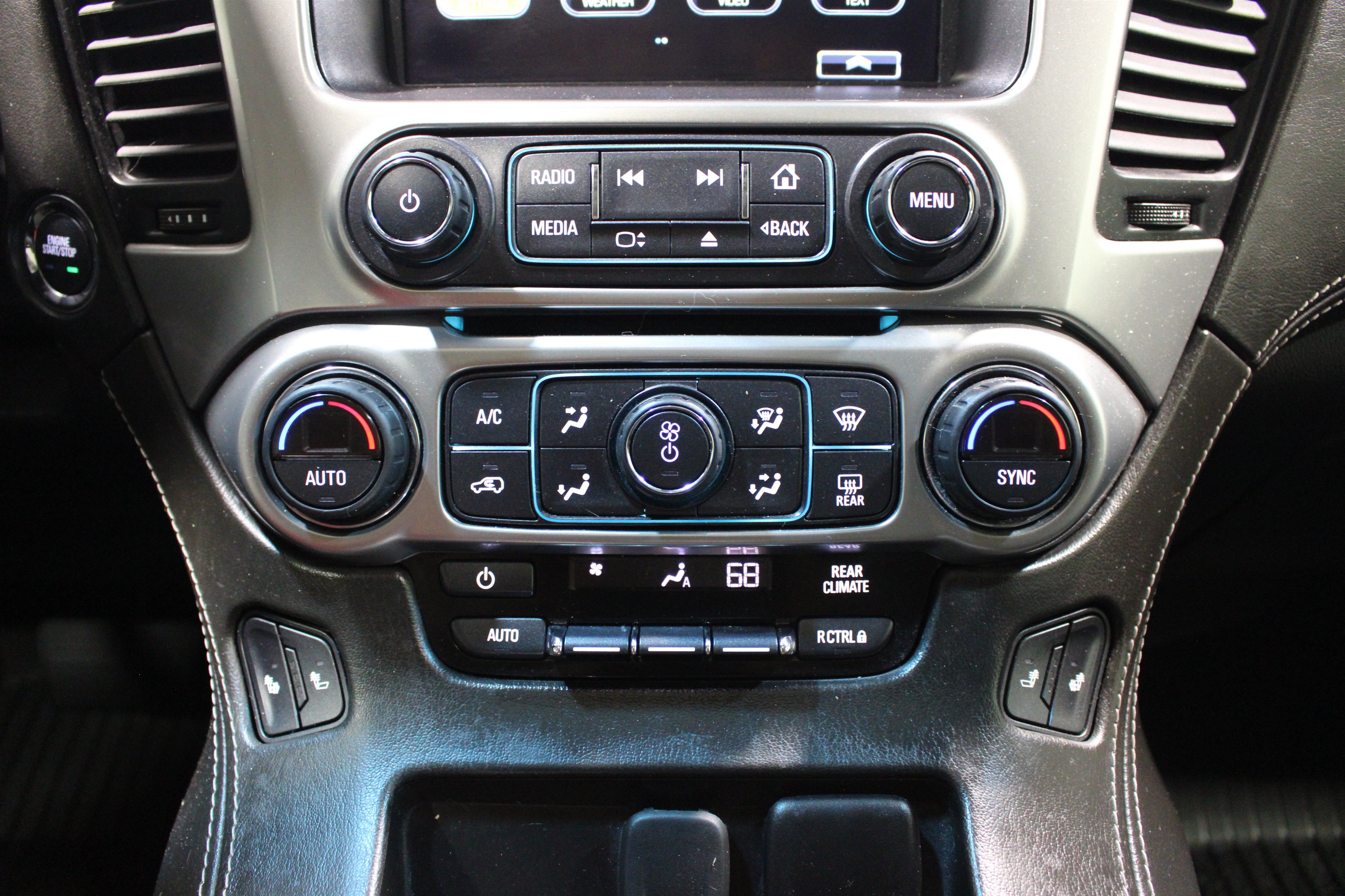Used 2019 Chevrolet Tahoe LT w/ LT Signature Package AWD/4WD image 16