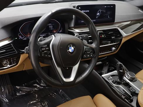 Used 2023 BMW 530i xDrive w/ Convenience Package AWD/4WD image 6