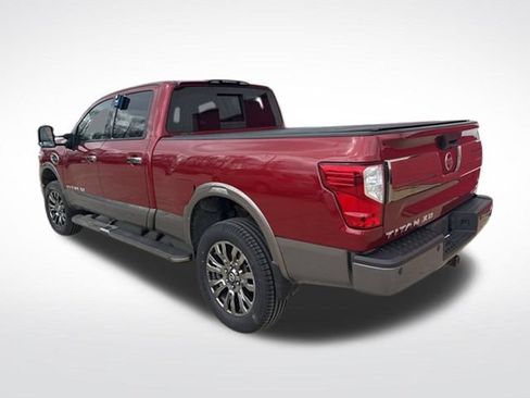 Used 2016 Nissan Titan Platinum Reserve AWD/4WD image 5