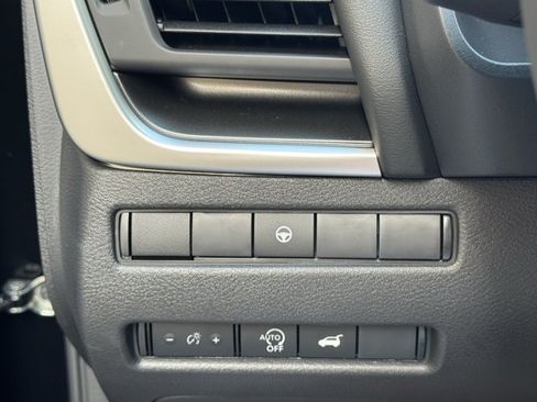 New 2026 Nissan Rogue SV AWD/4WD image 17