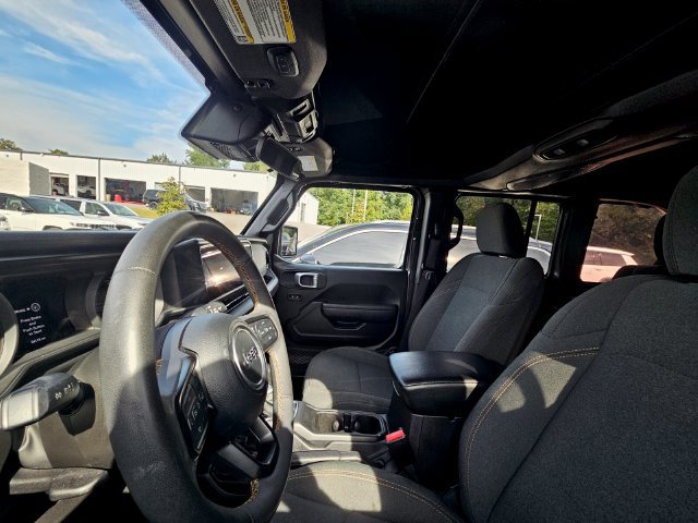 Used 2024 Jeep Wrangler Unlimited AWD/4WD image 10