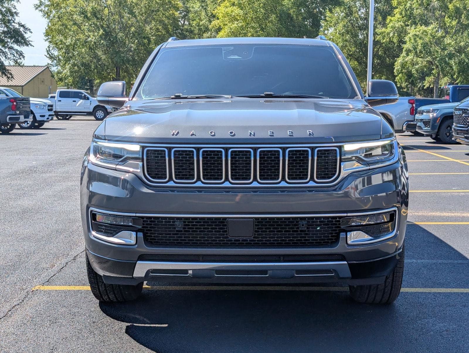 Used 2022 Jeep Wagoneer Series III w/ Premium Group I RWD image 8