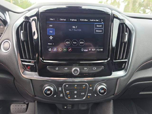 Used 2023 Chevrolet Traverse RS FWD image 27