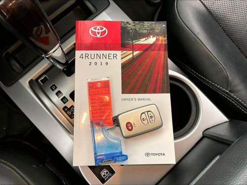 Used 2019 Toyota 4Runner Limited AWD/4WD image 15