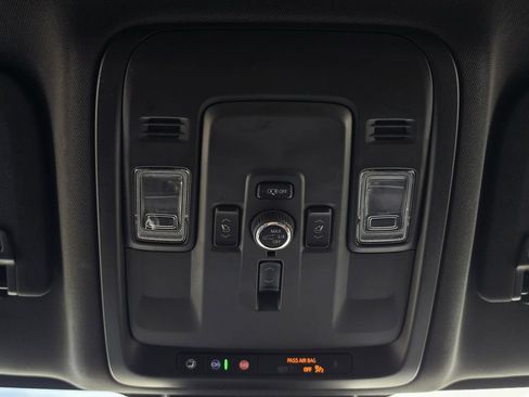 Certified 2025 Chevrolet Tahoe Premier AWD/4WD image 27
