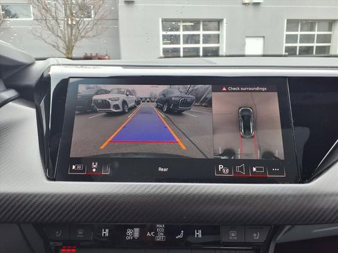 Used 2024 Audi RS e-tron GT image 17