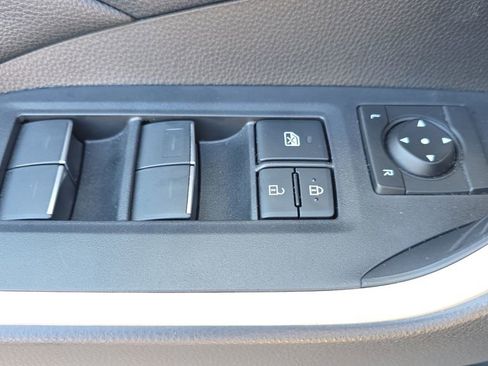 Used 2023 Toyota RAV4 XLE image 32