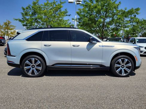 New 2025 Cadillac Escalade IQ Luxury 2 w/ LPO, Etrunk Organizer Package image 52